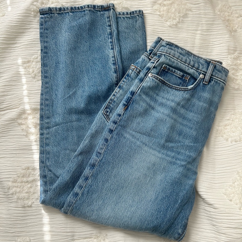 Loft Rivete Women’s Jeans - Picture 2 of 5